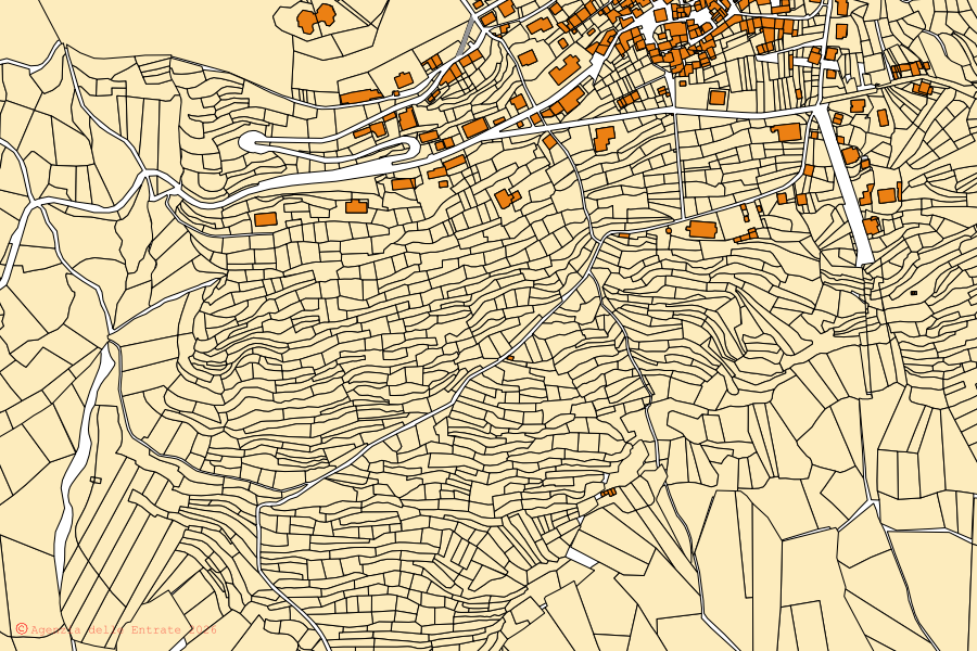 Mapa catastral del centro de Pigra: parcelas y edificios, cartografía de la Agenzia delle Entrate