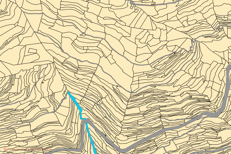 Mapa catastral del centro de Rezzo: parcelas y edificios, cartografía de la Agenzia delle Entrate