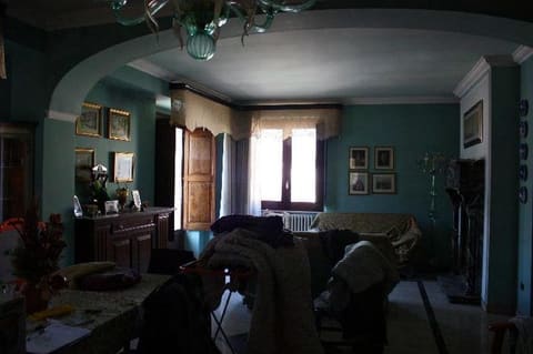Photo of the lot 8