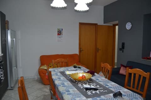 Photo of the lot 7
