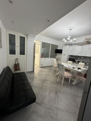Photo of the lot 8