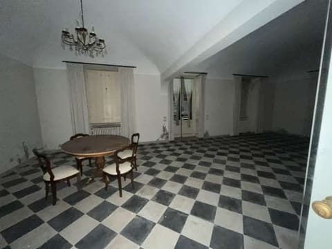 Photo of the lot 6