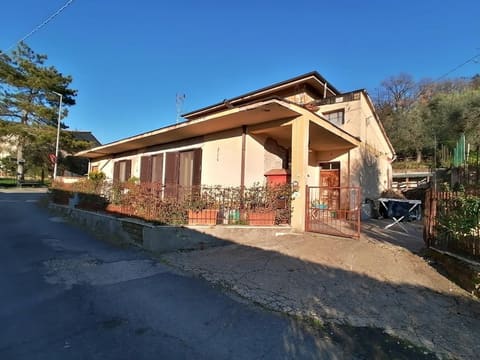 Photo: Immobile residenziale in Fara in Sabina (RI)