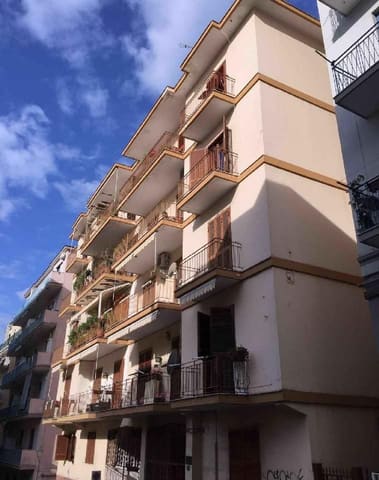 Photo: Immobile residenziale in Torre del Greco (NA)