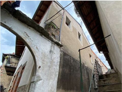 Photo: Immobile residenziale in Besano (VA)