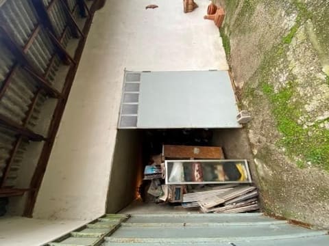 Photo of the lot 8