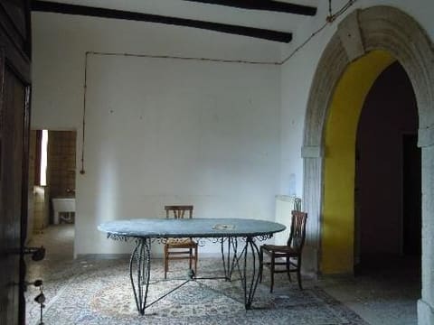 Photo of the lot 8