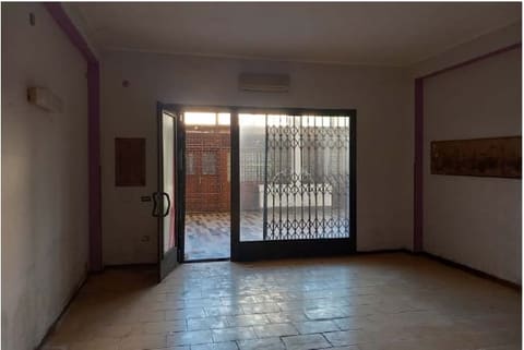 Photo: Immobile commerciale in Gioia Tauro (RC)
