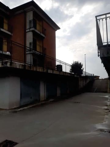 Photo: Immobile residenziale in Venegono Inferiore (VA)