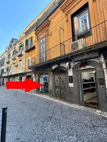 Photo: Immobile commerciale in Napoli (NA)
