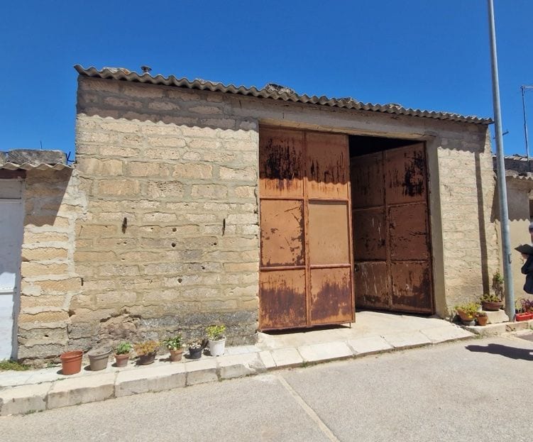 Photo of the lot: Immobile commerciale in Mazzarrone