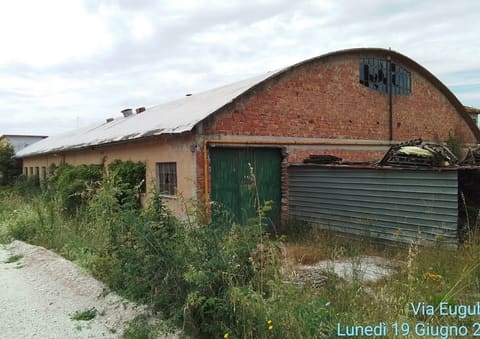 Photo: Immobile commerciale in Fossato di Vico (PG)