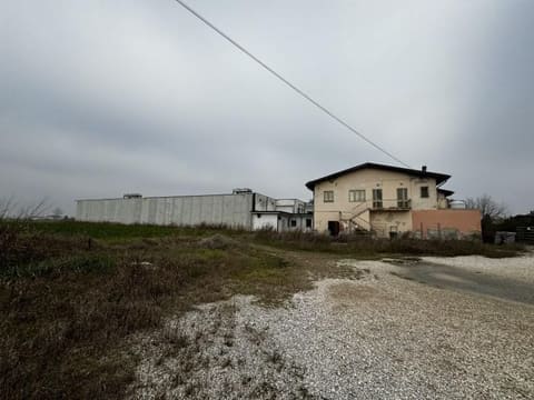 Foto: Immobile industriale a Roveredo di Guà (VR)