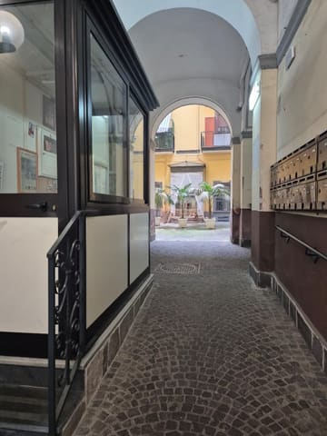 Photo: Immobile residenziale in Napoli (NA)