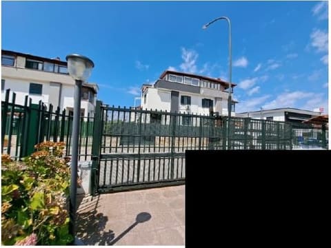 Photo: Immobile residenziale in Giugliano in Campania (NA)