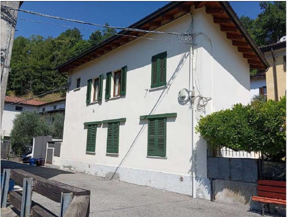 Photo of the lot: Immobile residenziale in Casalzuigno