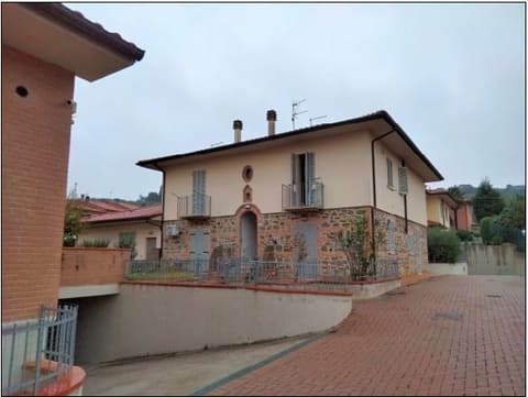 Photo: Immobile residenziale in Lucignano (AR)