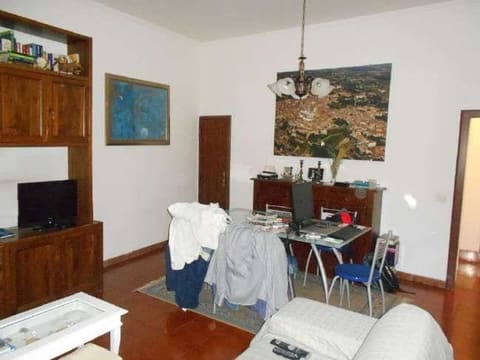 Photo of the lot 6