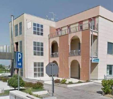 Photo: Immobile commerciale in Tito (PZ)