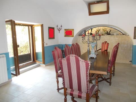 Photo of the lot 8