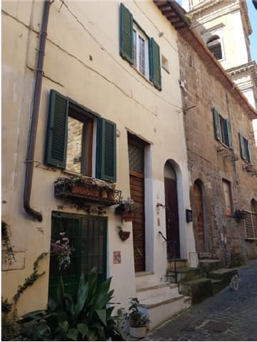 Photo: Immobile residenziale in Capranica (VT)