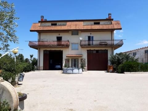Photo: Immobile commerciale in Acerenza (PZ)