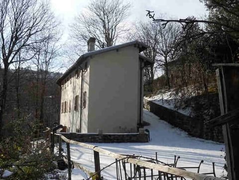 Foto: Immobile residenziale a Laino (CO)