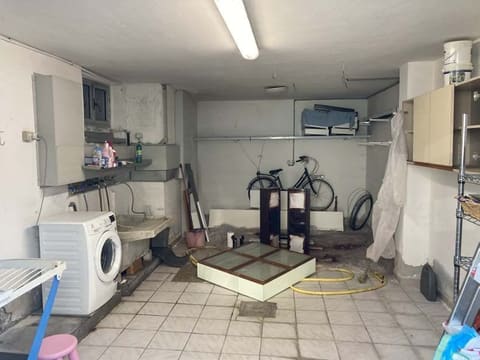 Photo of the lot 8