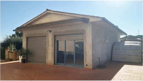 Photo: Immobile commerciale in Castiglione del Lago (PG)