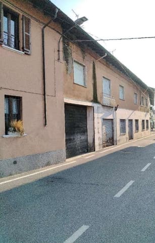 Photo: Immobile residenziale in Vergiate (VA)