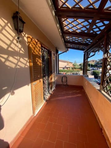 Photo: Immobile residenziale in Ladispoli (RM)