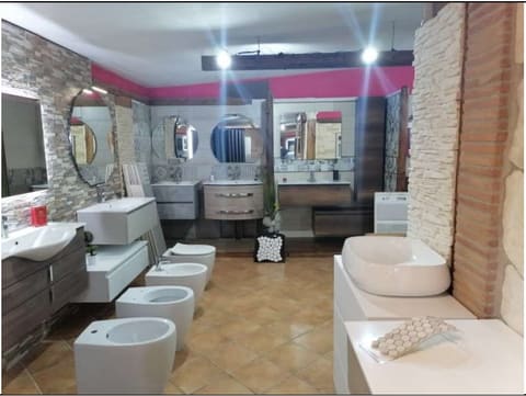 Photo: Immobile commerciale in Ferentino (FR)