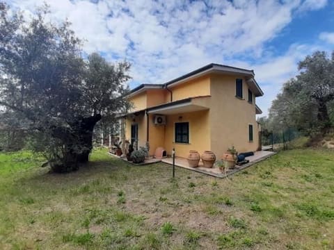 Photo: Immobile residenziale in Castelnuovo di Farfa (RI)