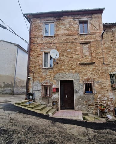 Photo: Immobile residenziale in Civitella del Tronto (TE)