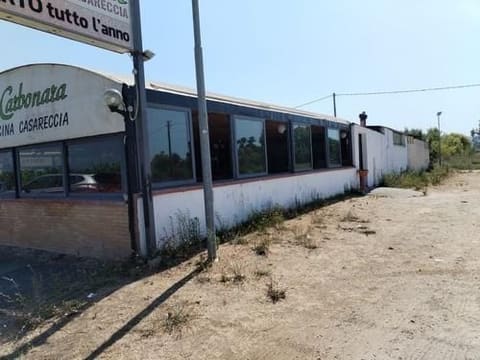 Photo: Immobile commerciale in Cellole (CE)