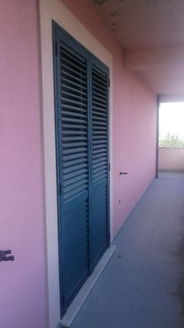 Photo: Immobile commerciale in Nocera Umbra (PG)
