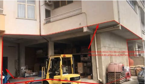 Photo: Immobile commerciale in Lamezia Terme (CZ)