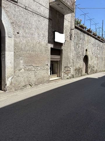 Photo: Immobile commerciale in Marzano Appio (CE)