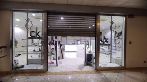 Photo: Immobile commerciale in Mercato San Severino (SA)