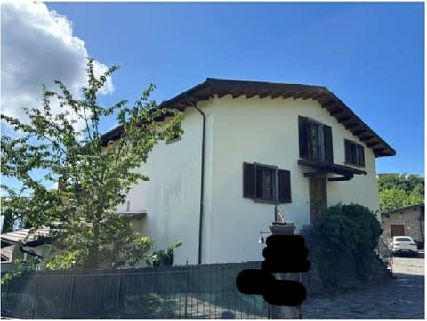 Photo: Immobile residenziale in Camporgiano (LU)