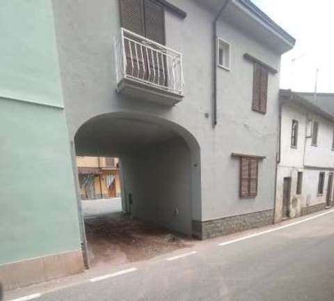 Photo: Immobile commerciale in Miradolo Terme (PV)