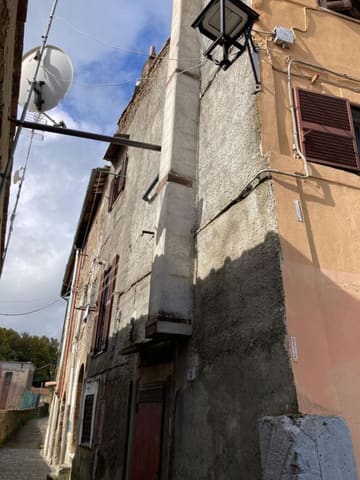 Photo: Immobile residenziale in Ronciglione (VT)