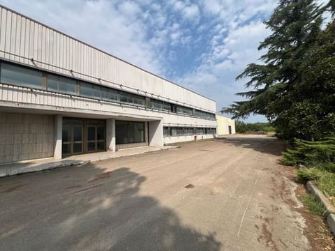 Foto: Immobile industriale a Cepagatti (PE)