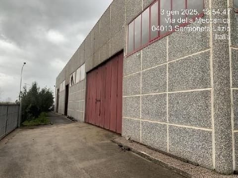Photo: Immobile industriale in Sermoneta (LT)