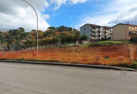 Photo: Land in Nicosia (EN)