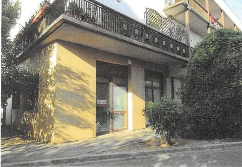 Photo: Immobile commerciale in Prato (PO)