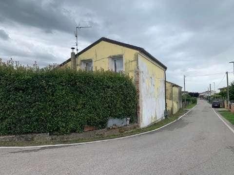 Photo: Immobile residenziale in Castagnaro (VR)
