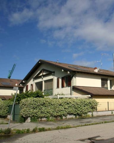 Photo: Immobile commerciale in Roncaro (PV)