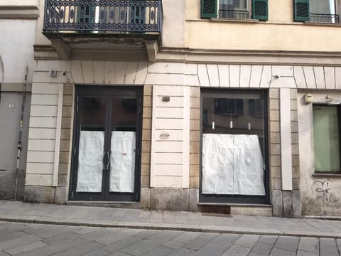 Photo: Immobile commerciale in Pavia (PV)
