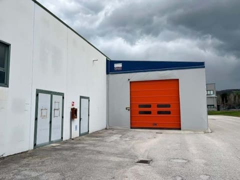 Photo: Immobile industriale in Castellalto (TE)